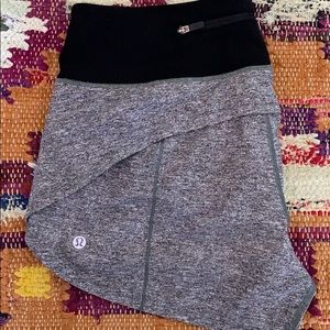 LULU LEMON SHORTS!!